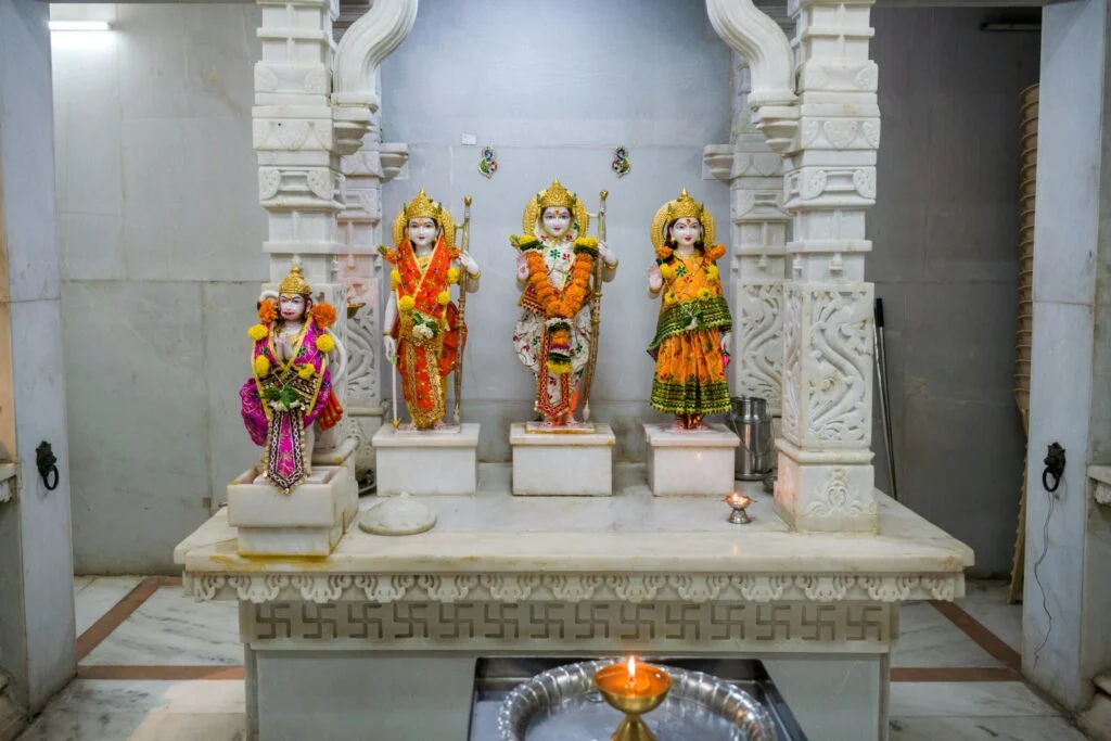 Raghupati raghava raaja ram, patita paavana seetaram